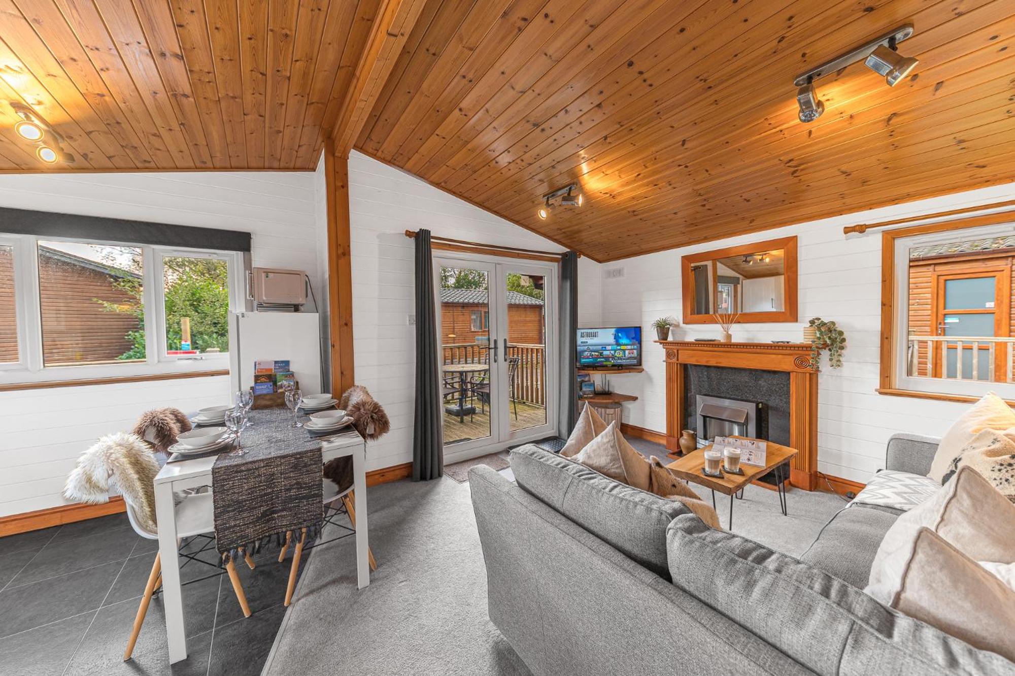 Bowness 45 - 2 Bedroom Lake Windermere Lodge Bagian luar foto