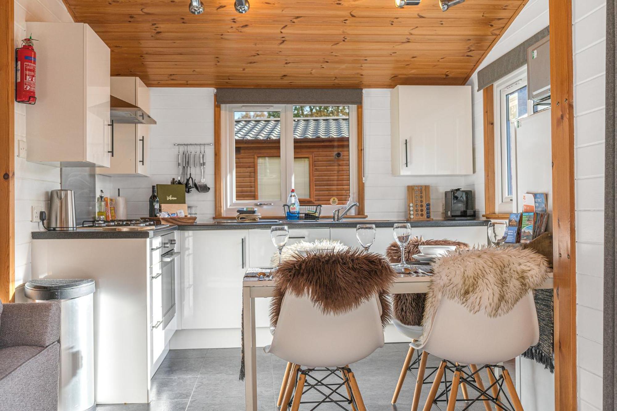 Bowness 45 - 2 Bedroom Lake Windermere Lodge Bagian luar foto